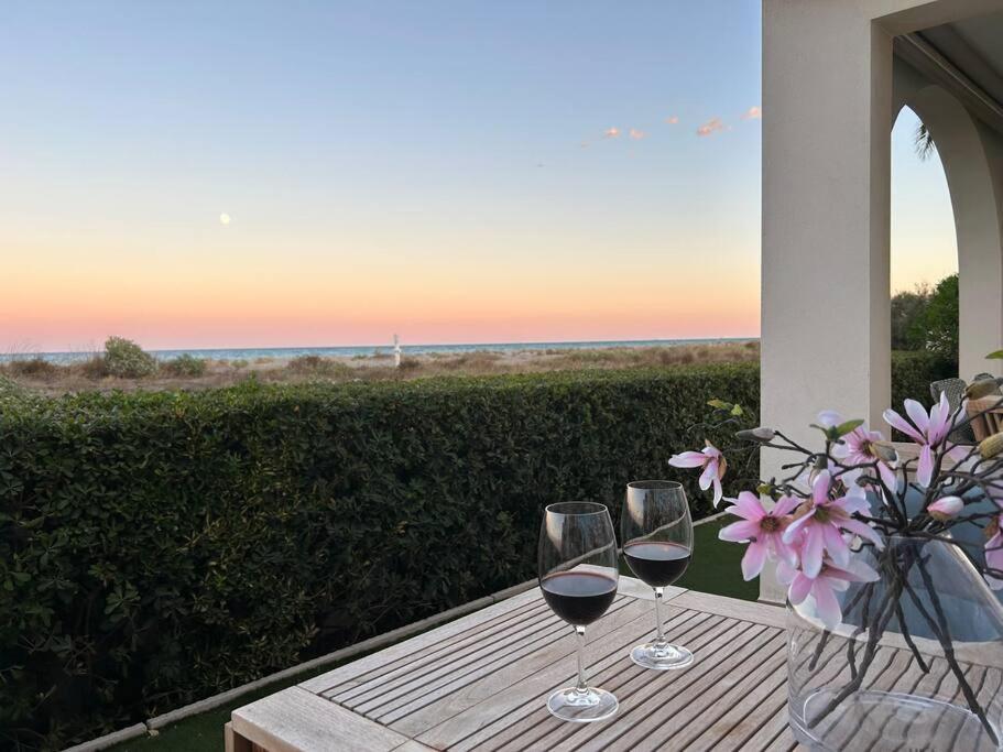 Exquisita Villa Frente Al Mar 萨贡托 外观 照片