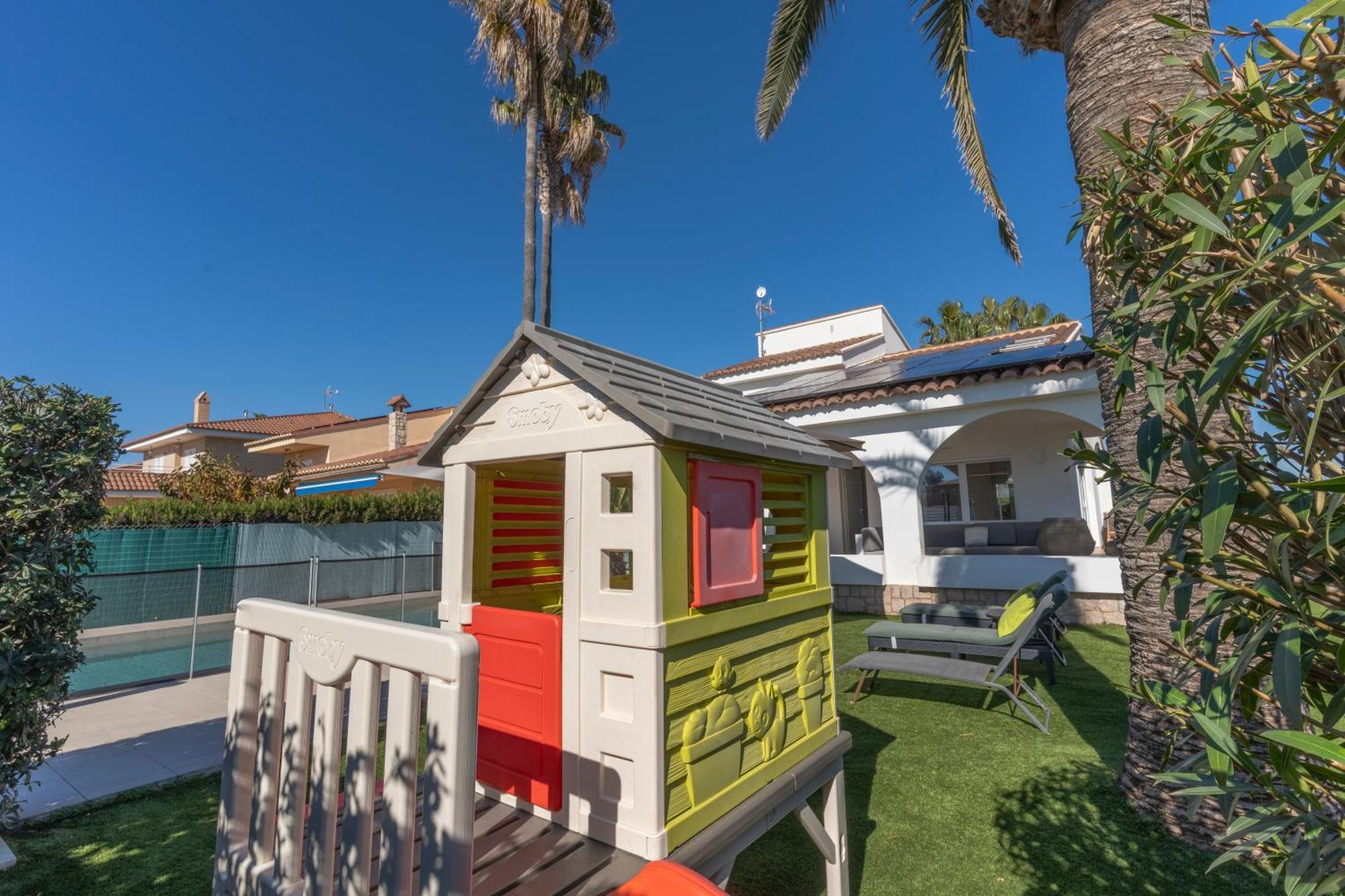 Exquisita Villa Frente Al Mar 萨贡托 外观 照片