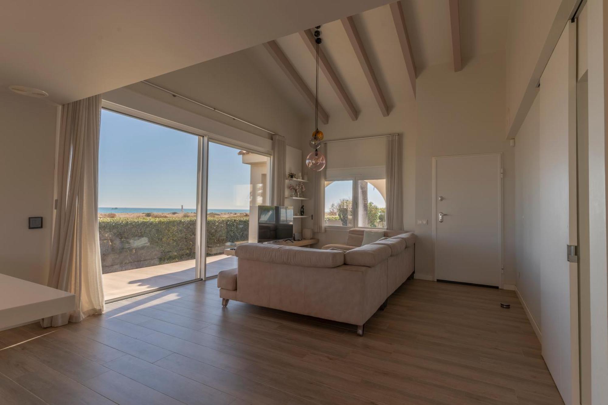 Exquisita Villa Frente Al Mar 萨贡托 外观 照片
